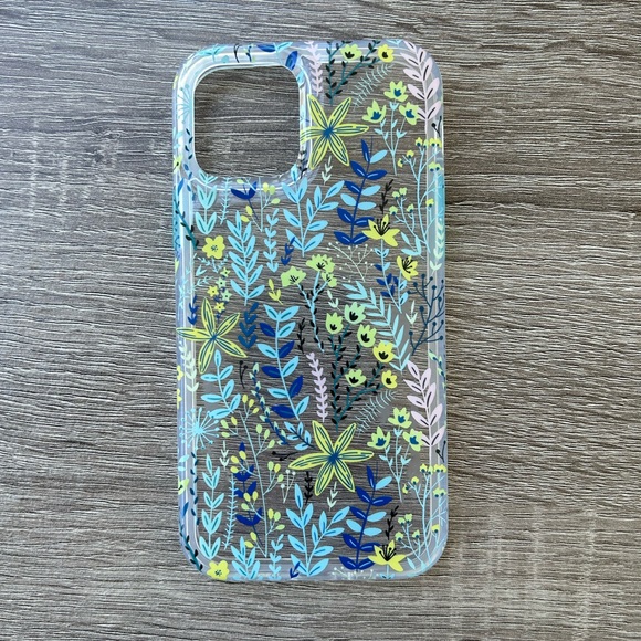 Flower iPhone 12/12 Pro Case - Picture 1 of 2